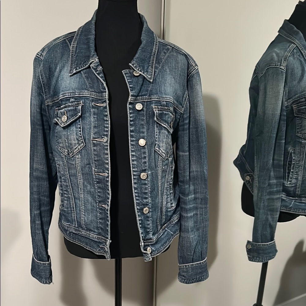 Stylish Blue Denim Jacket